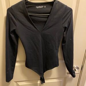 Abercrombie Black V-Neck Women's Top